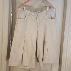 Tan long shorts/culots